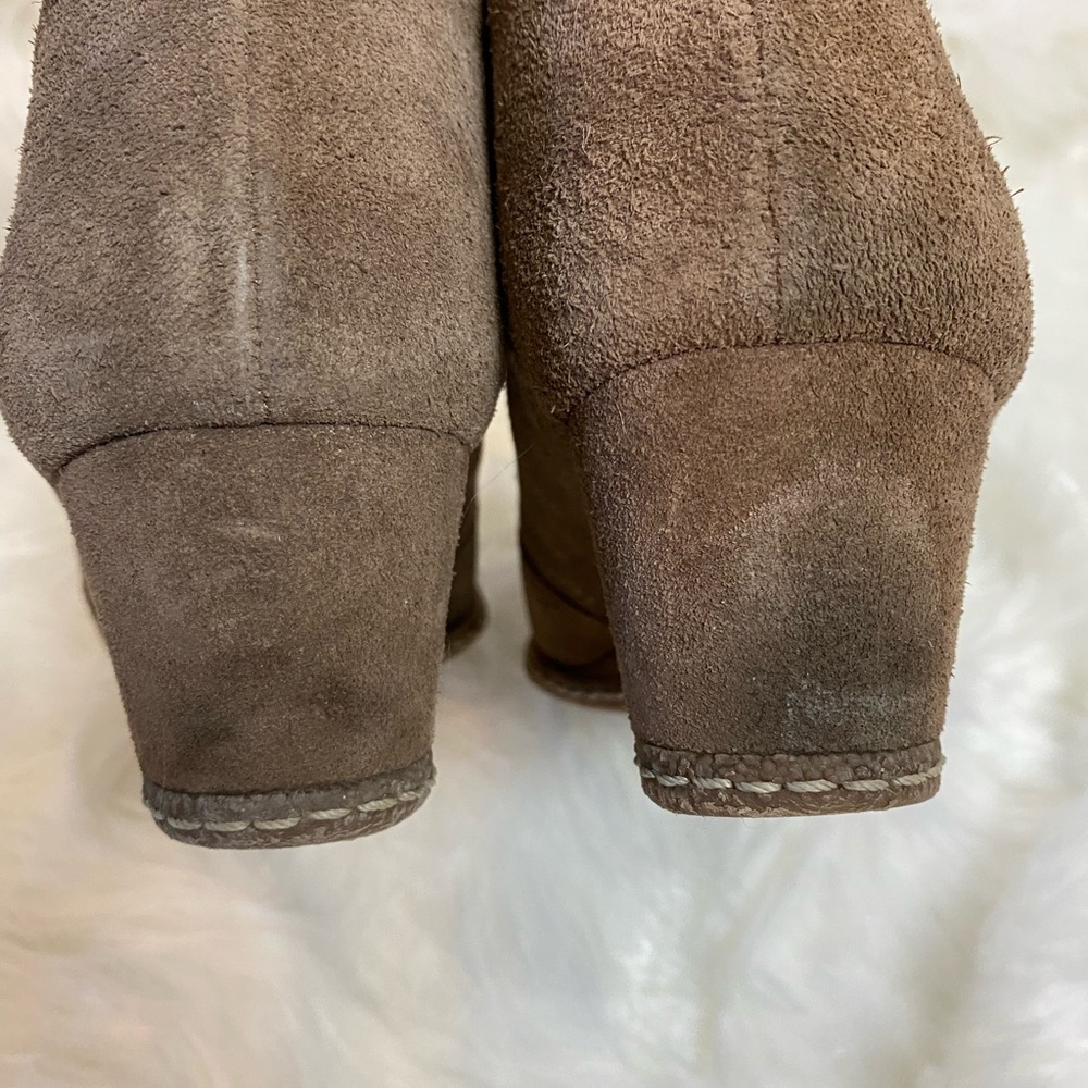 Franco Sarto Chukka Lace-Up Boots Booties Wedge Desert Sand Suede 9 GUC - Picture 4 of 9